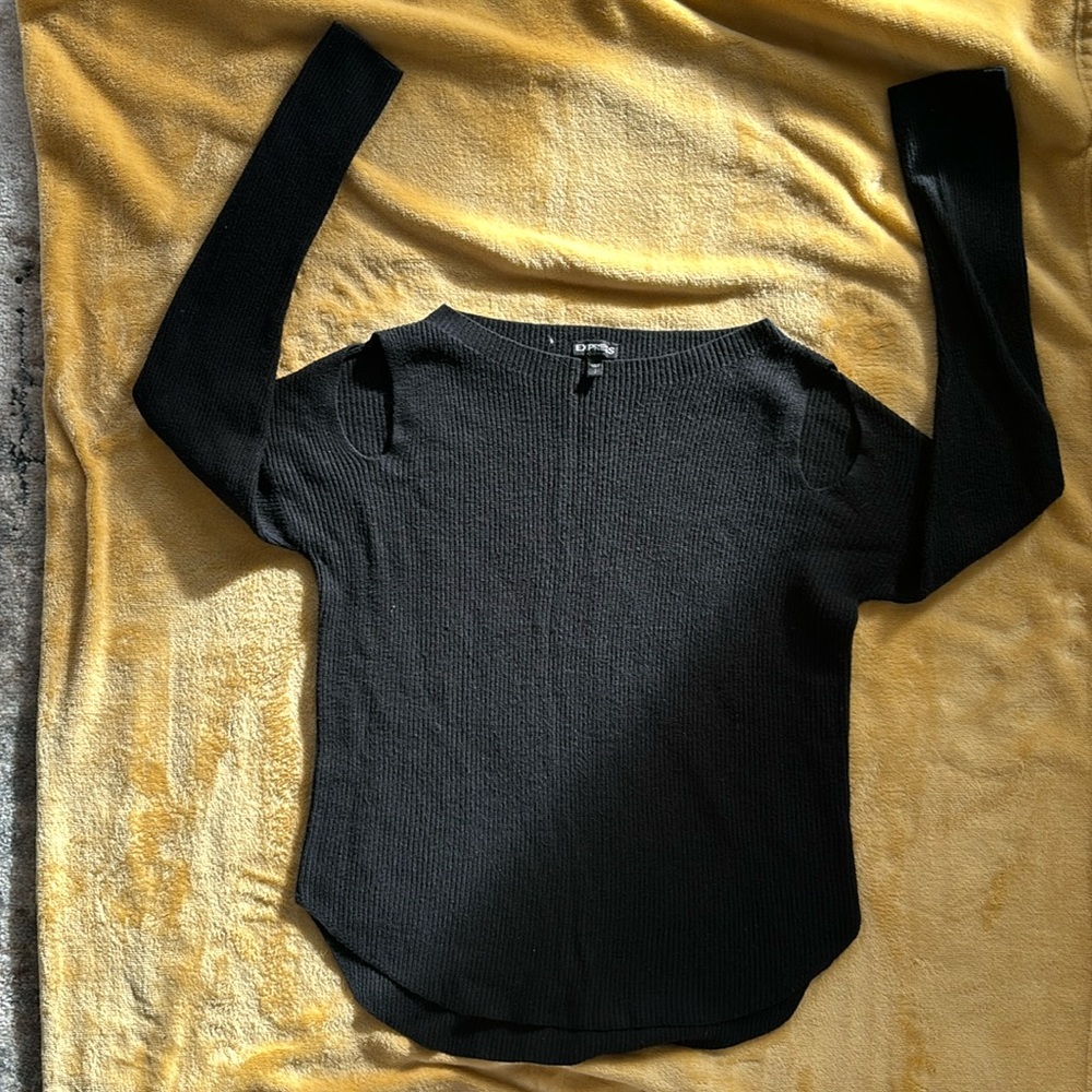 Express Cold shoulder black sweater size Small Petite